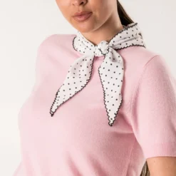 Foulard blanc motif pois