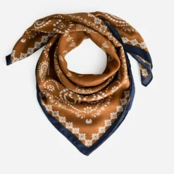 Foulard camel motif bandana