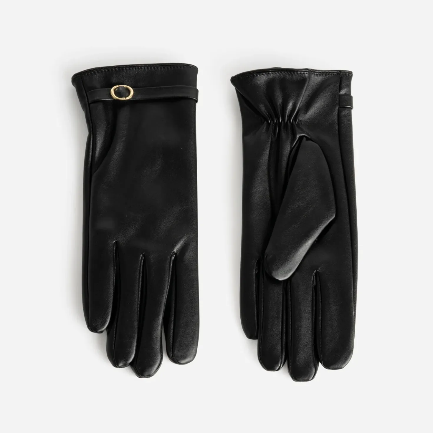 Gants noirs détail boucle