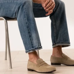 Mocassin beige cuir velours