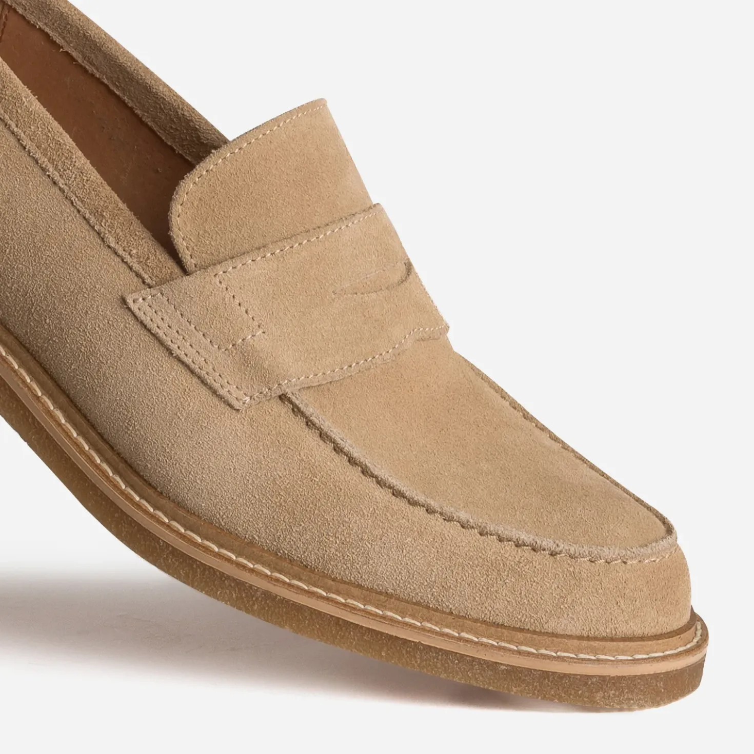 Mocassin beige cuir velours semelle effet crêpe