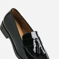 Mocassin à glands ERAM FLEX noir verni en cuir