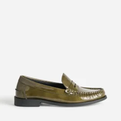 Mocassin kaki cuir verni