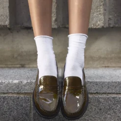 Mocassin kaki cuir verni