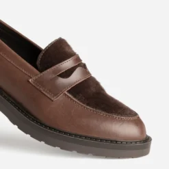 Mocassin marron cuir détail effet poulain