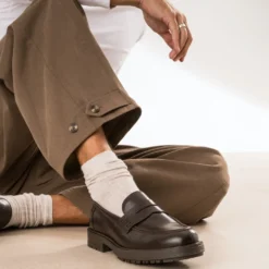 Mocassin marron cuir semelle crantée