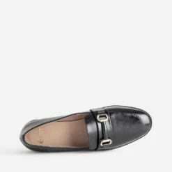 Mocassin noir barrette dorée
