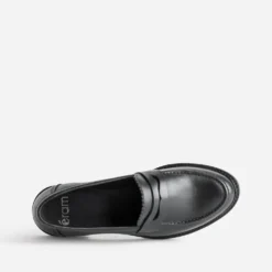 Mocassin noir cuir bord cranté éco-conçu