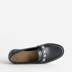 Mocassin noir cuir détails clous bombés