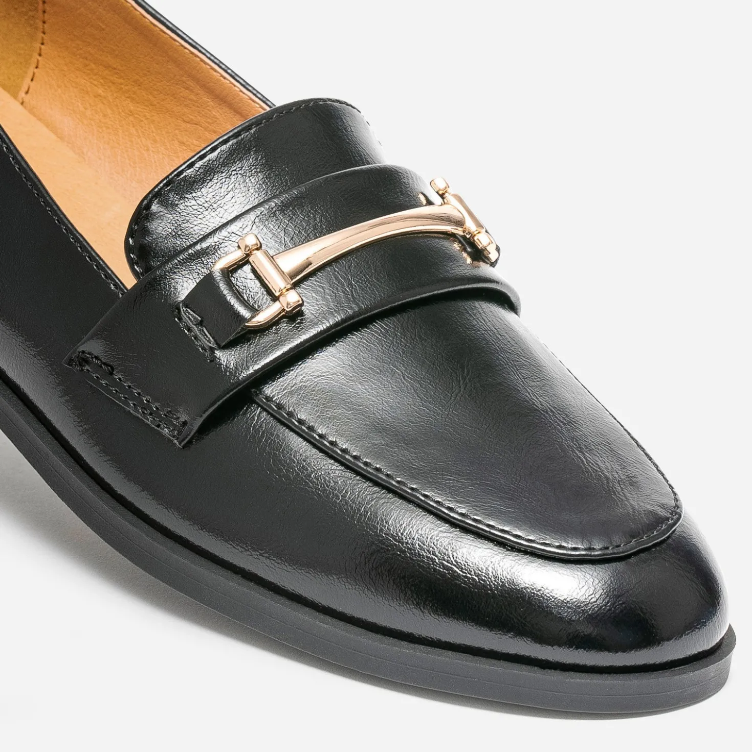 Mocassin noir détails dorés