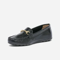 Mocassin noir en cuir verni