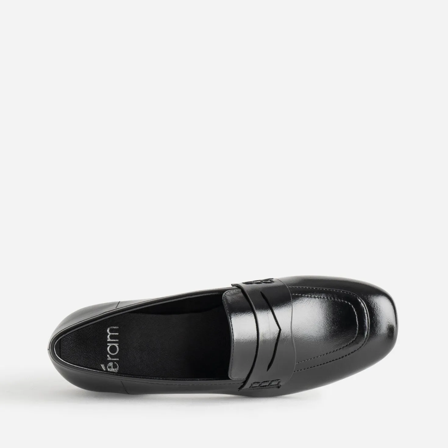 Mocassin noir glacé petit talon