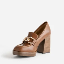 Mocassin à talon camel éco-conçu avec maxi chaîne