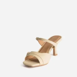 Mule jaune kitten-heel