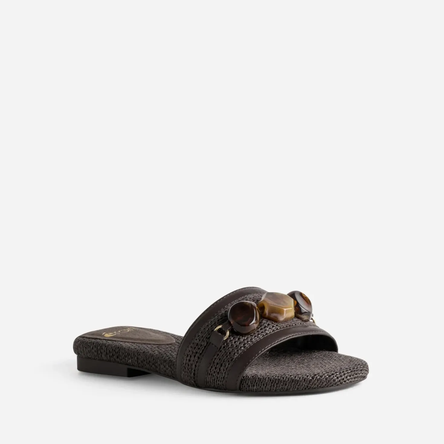 Mule marron tressée décor perles