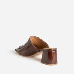 Mule marron verni à talon
