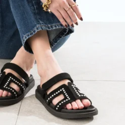 Mule TEXTO noire cuir velours décor strass