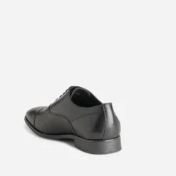 Richelieu noir cuir bout droit