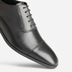 Richelieu noir cuir bout droit
