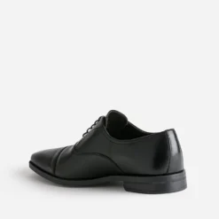 Richelieu noir en cuir