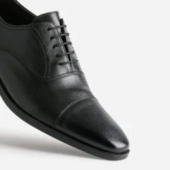 Richelieu noir en cuir