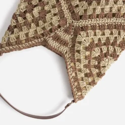 Sac beige et marron tressé