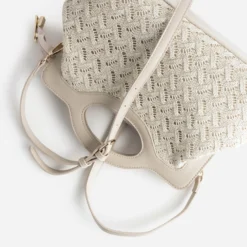 Sac à main beige tressé