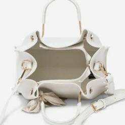 Sac à main blanc à ruban or