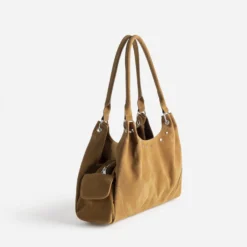 Sac à main camel suédé décor clous
