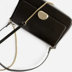 Sac à main marron glacé détail doré