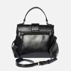 Sac à main noir avec boucle ronde métal