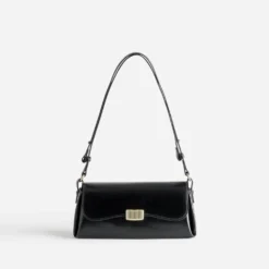 Sac à main noir fermoir fantaisie