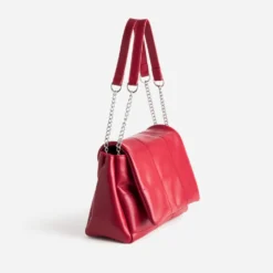 Sac à main rouge matelassé