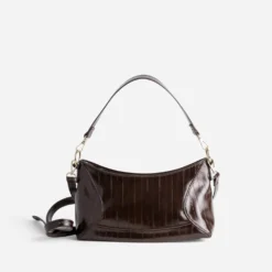Sac marron embossé effet rayures