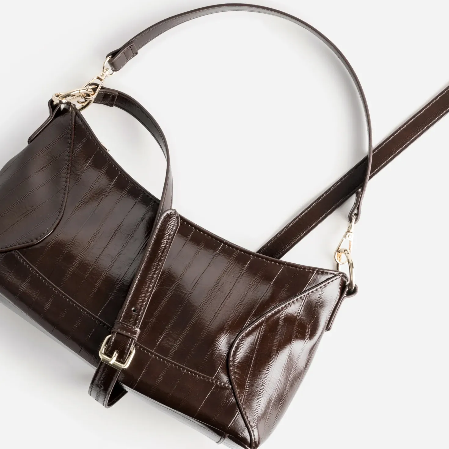 Sac marron embossé effet rayures