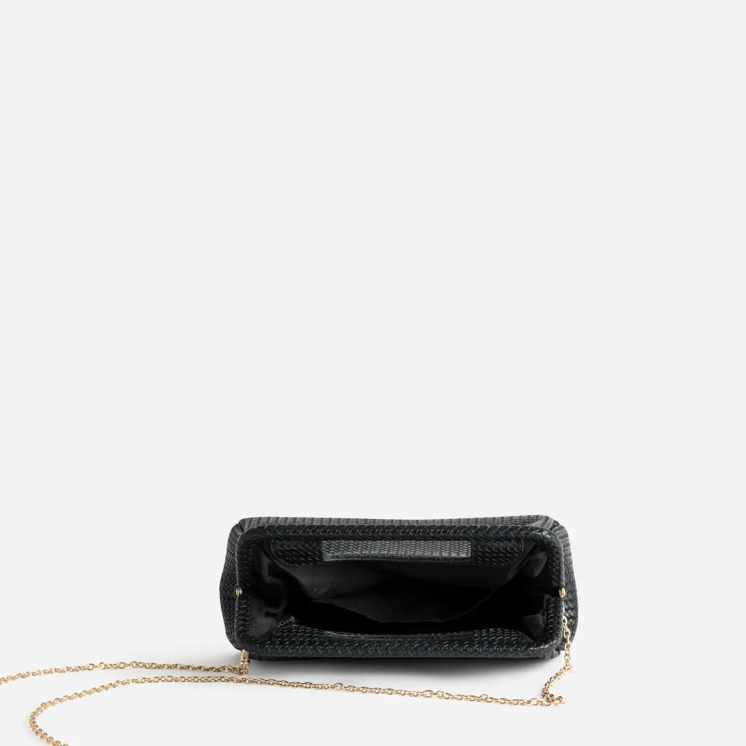 Sac pochette noire embossage tressé