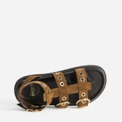 Sandale anatomique camel cuir velours décor œillets