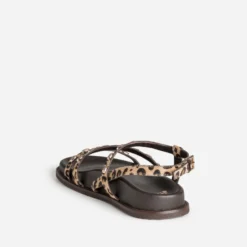 Sandale beige cuir motif léopard décor