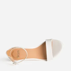Sandale blanche à talon fin