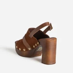 Sandale cognac cuir velours à talon