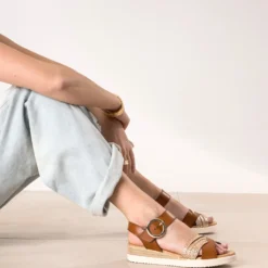 Sandale cognac et doré cuir