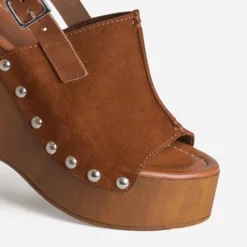 Sandale compensée cognac cuir velours