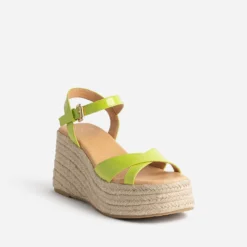 Sandale compensée TEXTO lime verni