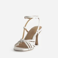 Sandale écru multi brides talon fin