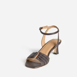 Sandale marron cuir détail plissé