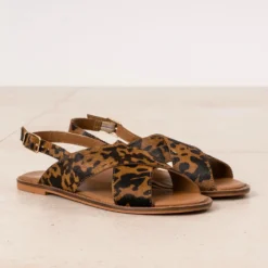 Sandale marron cuir effet poulain motif vache