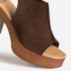 Sandale marron cuir velours à plateforme