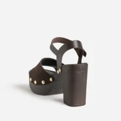 Sandale marron cuir velours talon effet bois