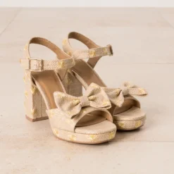 Sandale plateforme beige tressée broderies fleurs