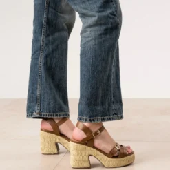 Sandales cognac cuir plateforme tressée